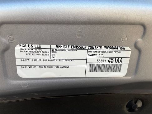 Used 2022 RAM 1500 Laramie AWD/4WD image 34