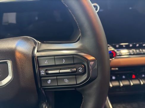 Used 2025 GMC Canyon AT4 w/ AT4 Premium Package image 30