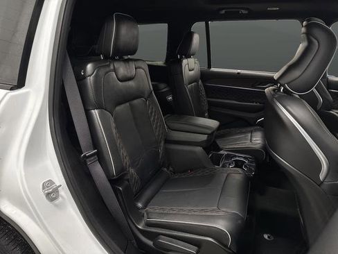 Used 2024 Jeep Grand Cherokee L Summit w/ Advanced Protech Group IV image 33