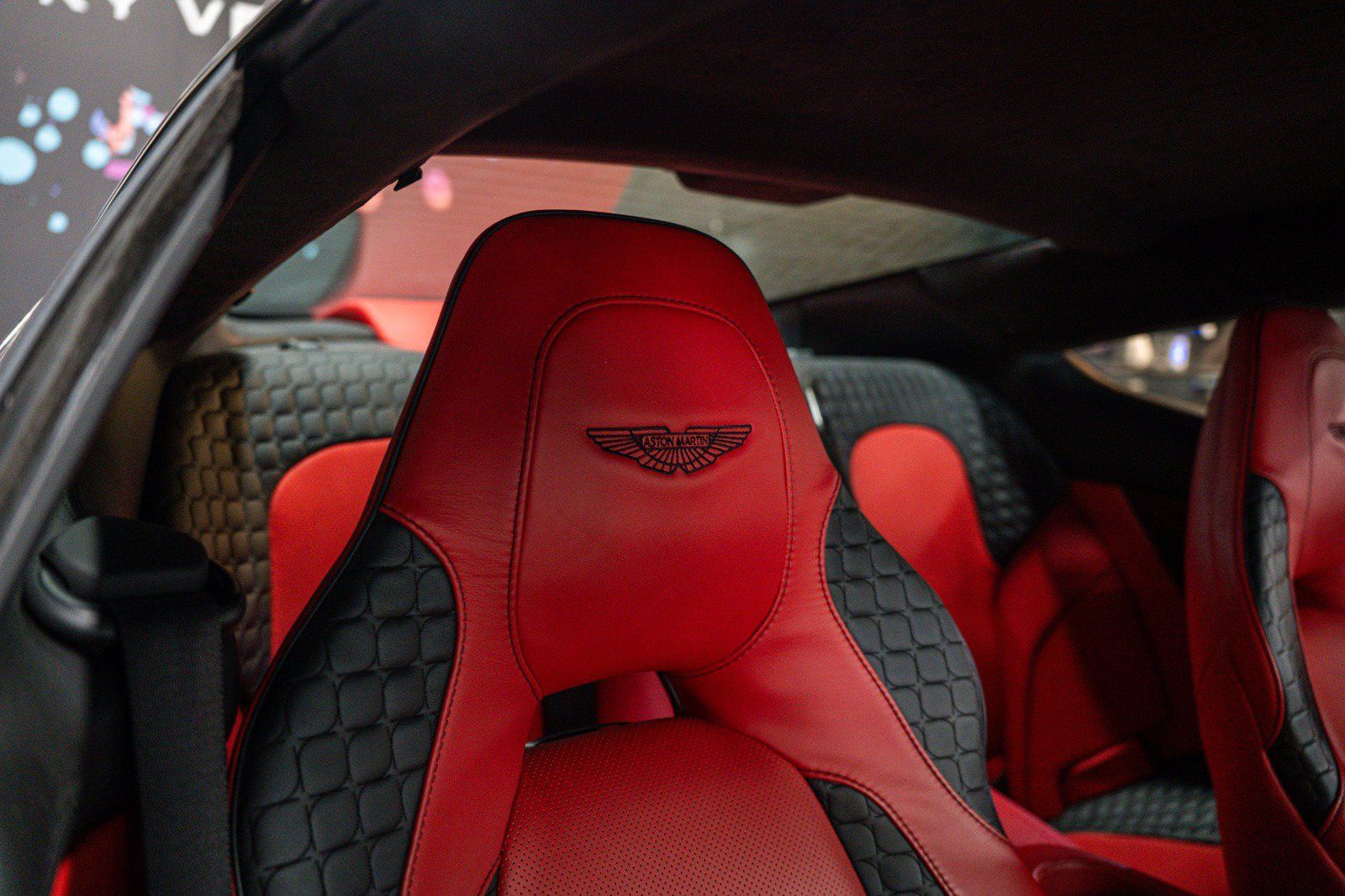 Used 2014 Aston Martin Vanquish Coupe RWD image 10