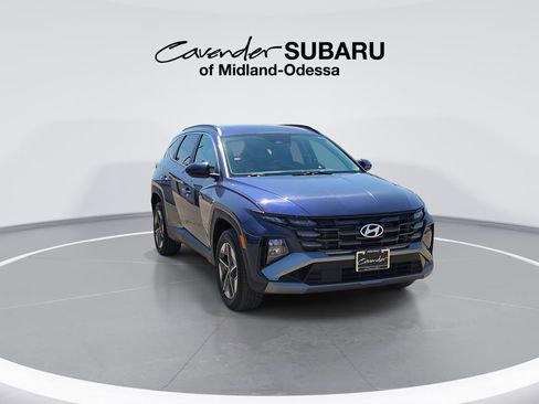 Used 2025 Hyundai Tucson SEL image 2