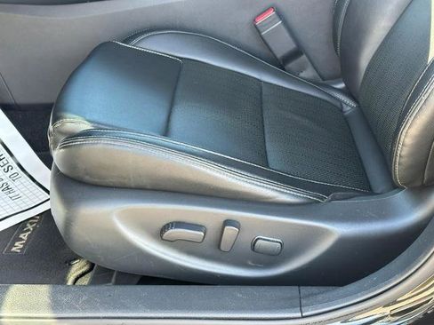 Used 2023 Nissan Maxima SV w/ Floor Mat Group FWD image 17