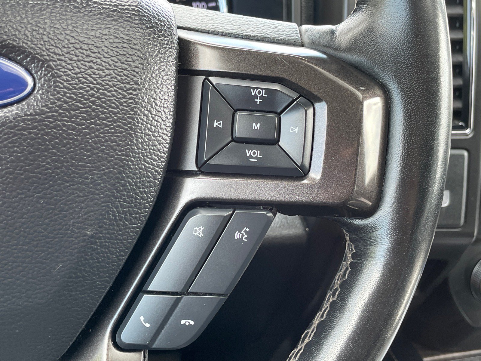 Used 2021 Ford Expedition Limited RWD image 12