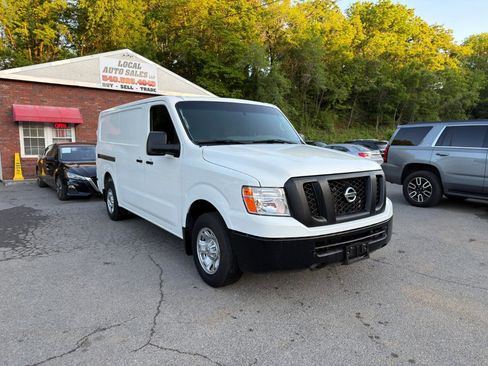 Used 2021 Nissan NV 2500 SV RWD image 3