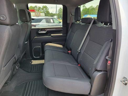 Used 2025 Chevrolet Silverado 2500 LT w/ Safety Package AWD/4WD image 15