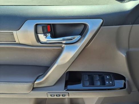 Used 2017 Lexus GX 460 w/ Navigation Package image 10