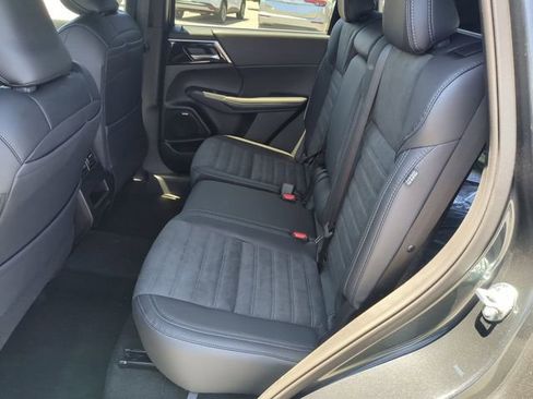 New 2026 Mitsubishi Outlander LE FWD image 30