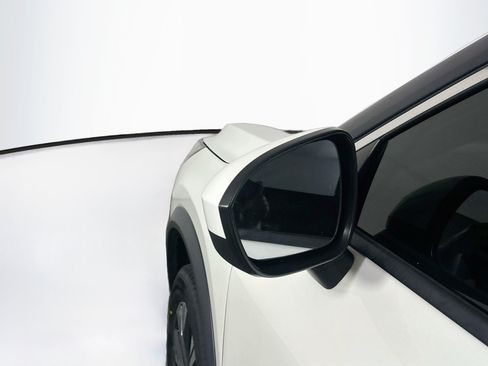 Used 2023 Nissan Rogue SV FWD image 16