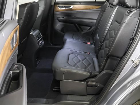 New 2026 Volkswagen Atlas SE image 34