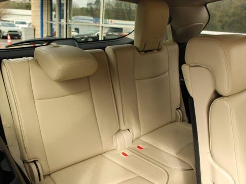 Used 2017 INFINITI QX60 FWD w/ Deluxe Technology Package image 14