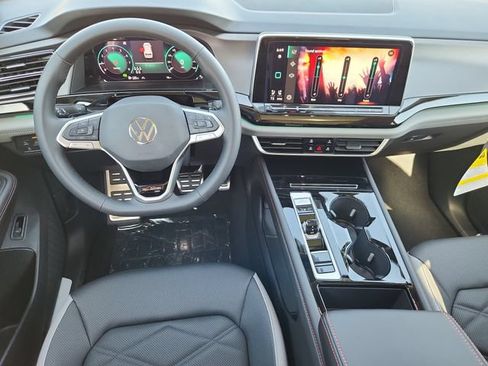 New 2026 Volkswagen Atlas Peak Edition AWD/4WD image 10