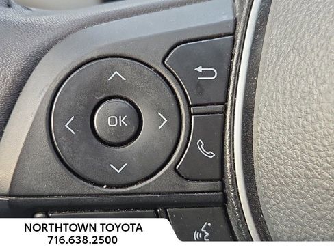 Used 2023 Toyota RAV4 XLE Premium image 18