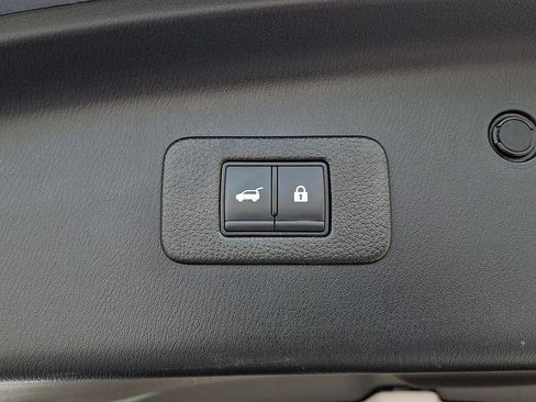 Used 2024 Nissan Armada Platinum w/ Captain's Chairs Package AWD/4WD image 34