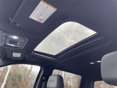 Used 2023 Chevrolet Silverado 2500 High Country image 7