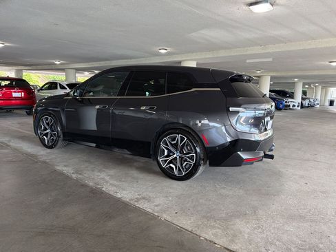 Used 2023 BMW iX xDrive50 w/ Premium Package image 2