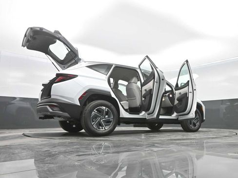 New 2026 Hyundai Tucson Blue SE w/ Tow & Go Package image 42