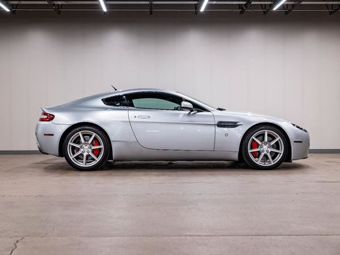 Used 2007 Aston Martin V8 Vantage Coupe RWD image 6