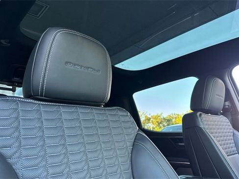 Used 2024 GMC Sierra EV Denali image 16