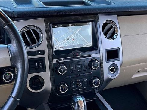 Used 2017 Ford Expedition Limited w/ Equipment Group 301A RWD image 9