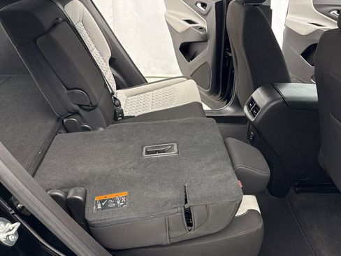Used 2024 Chevrolet Equinox LT FWD image 37