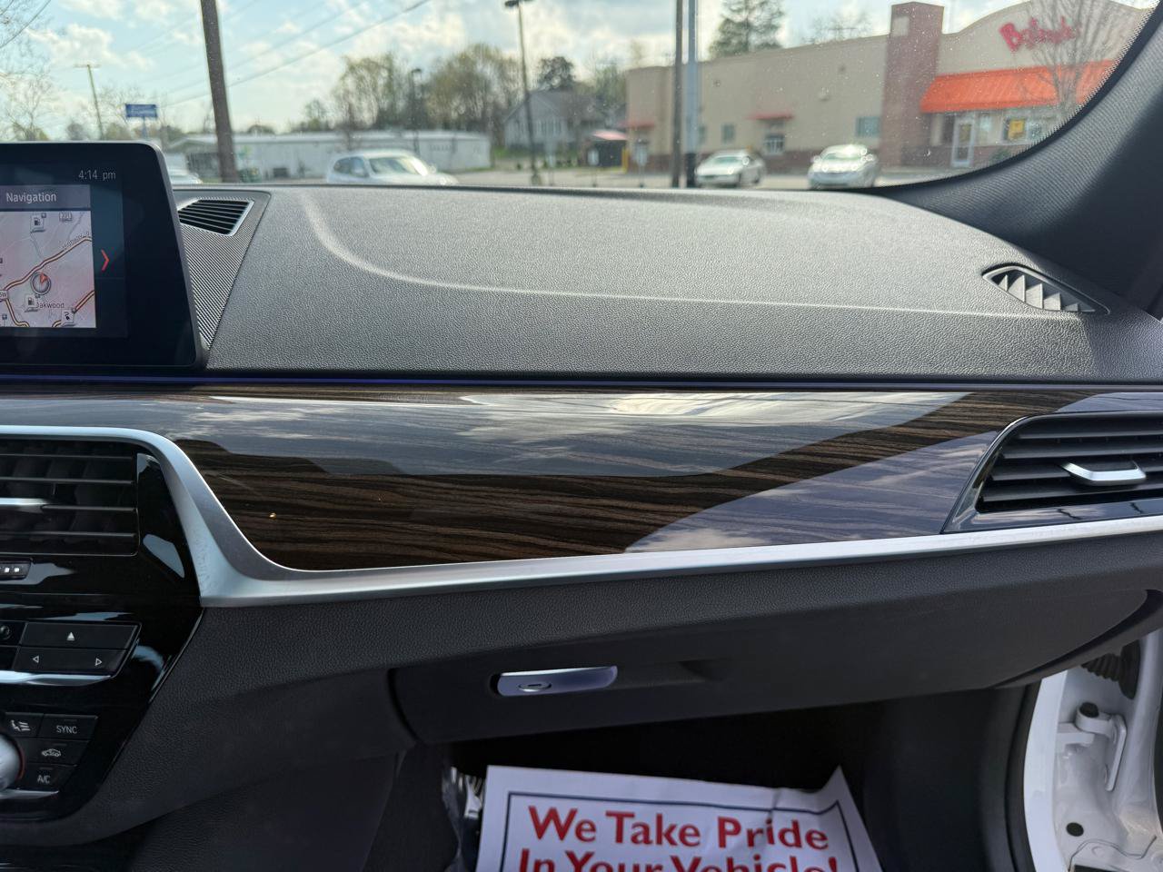 Used 2019 BMW 530e w/ Convenience Package RWD image 44