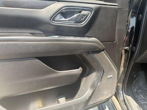 Used 2023 GMC Yukon AT4 w/ AT4 Premium Package AWD/4WD image 19