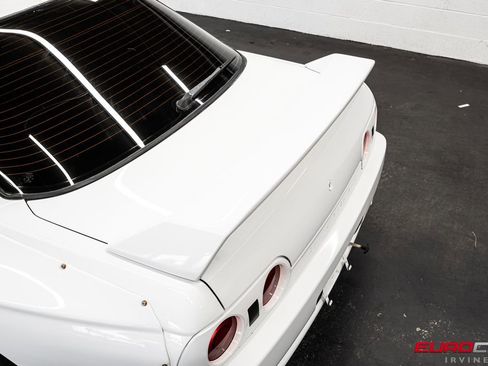 Used 1991 Nissan Other Nissan Models image 26