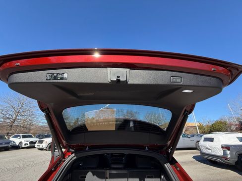New 2025 Audi SQ5 Prestige image 14
