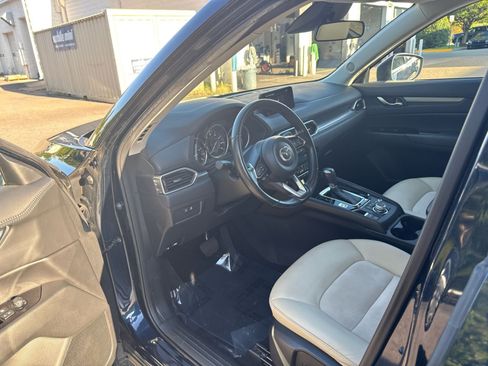 Used 2019 MAZDA CX-5 Touring FWD image 11