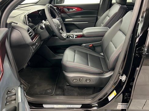 New 2026 Chevrolet Traverse Z71 w/ Enhanced Driving Package AWD/4WD image 18