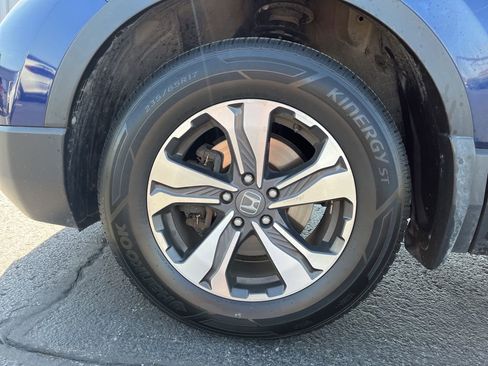 Used 2018 Honda CR-V LX image 9