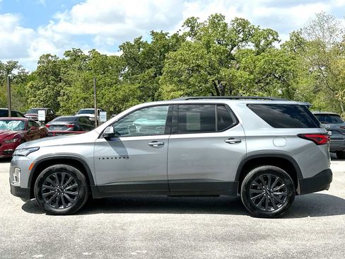 Used 2023 Chevrolet Traverse RS image 12