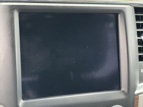 Used 2018 RAM 1500 Laramie image 20