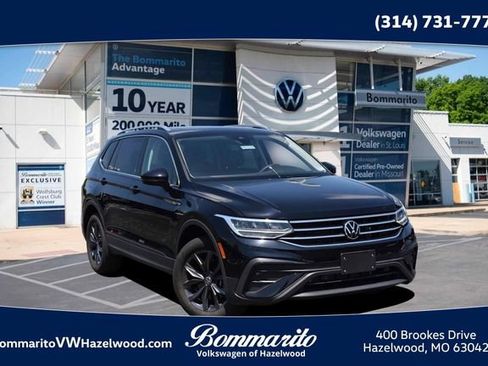 Certified 2023 Volkswagen Tiguan SE w/ Panoramic Sunroof Package AWD/4WD image 1