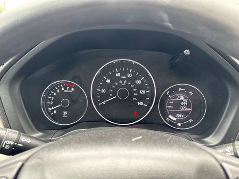 Used 2017 Honda HR-V EX image 13