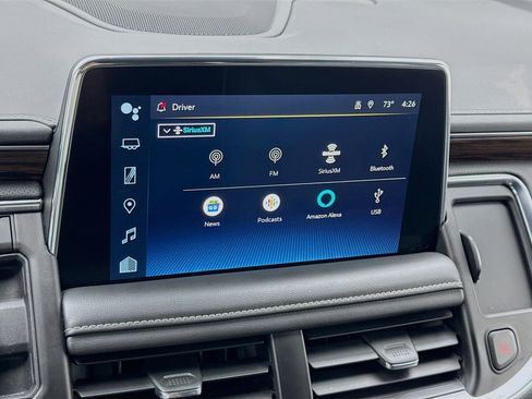 Used 2023 Chevrolet Suburban Premier image 11