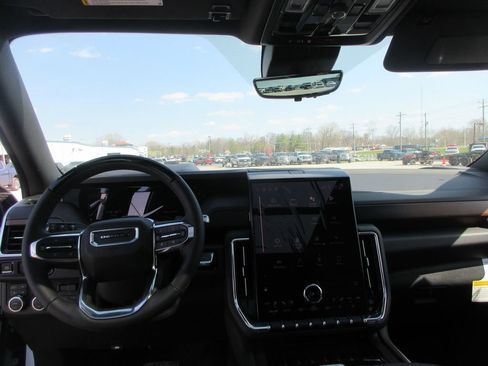 New 2026 GMC Yukon Denali image 16