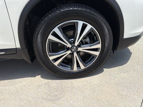 Used 2017 Nissan Rogue SL AWD/4WD image 13