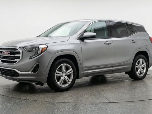 Used 2024 GMC Terrain SLE FWD image 3