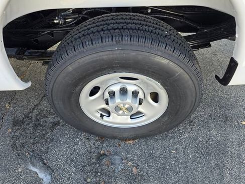 New 2025 Chevrolet Express 2500 Extended w/ Driver Convenience Package image 5