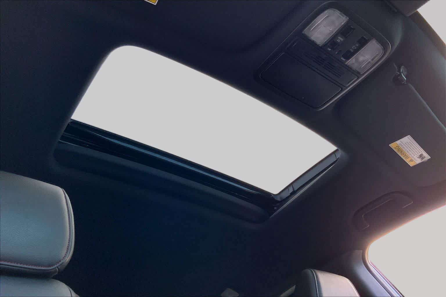 Used 2025 Honda Odyssey Sport-L image 14