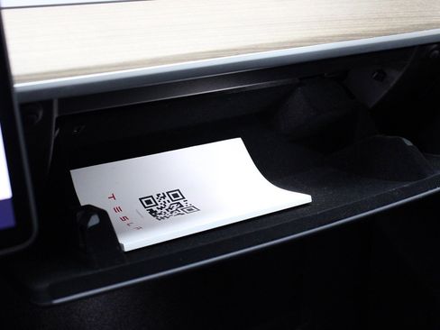 Used 2023 Tesla Model Y Long Range image 23