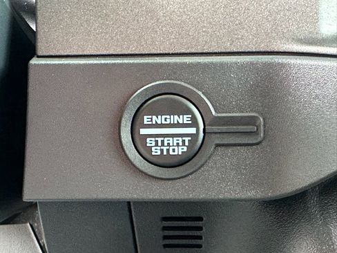 New 2026 Ford Bronco Badlands image 11