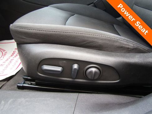 Used 2023 Chevrolet Malibu LT image 6