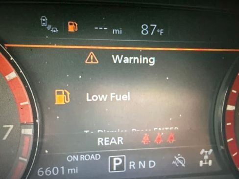 Used 2026 Nissan Frontier PRO-4X AWD/4WD image 18