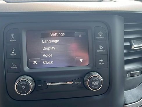 Used 2024 RAM 2500 Tradesman w/ Chrome Appearance Group image 21