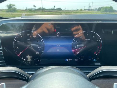 New 2025 Mercedes-Benz GLE 350 4MATIC image 2