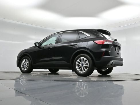 Certified 2022 Ford Escape SE w/ Convenience Package image 52