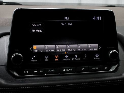 Certified 2023 Nissan Rogue SV w/ SV Premium B Package AWD/4WD image 3