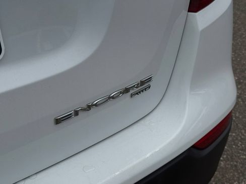 Used 2021 Buick Encore Preferred AWD/4WD image 37